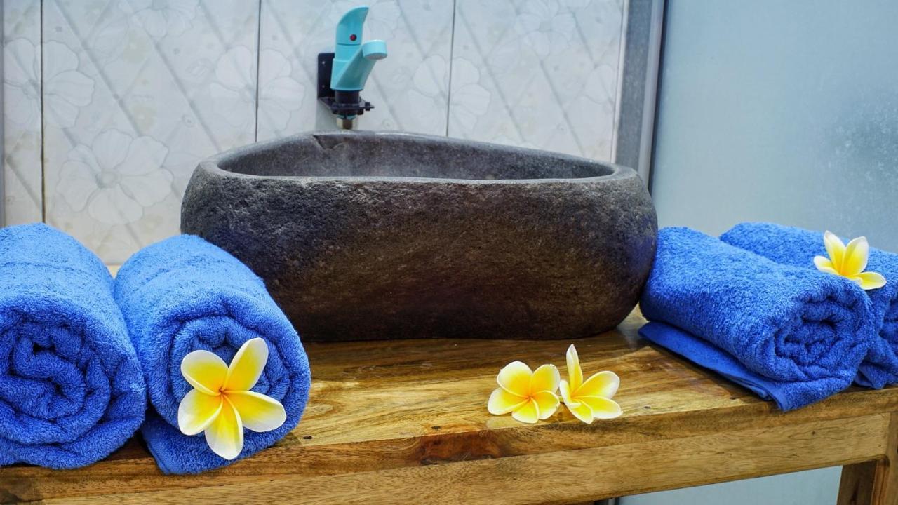 Sentul Hostel Kuta  Exteriör bild