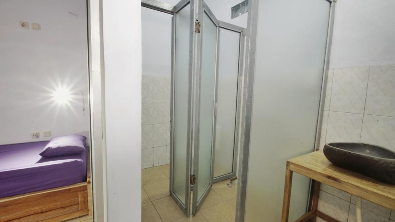 Sentul Hostel Kuta  Exteriör bild