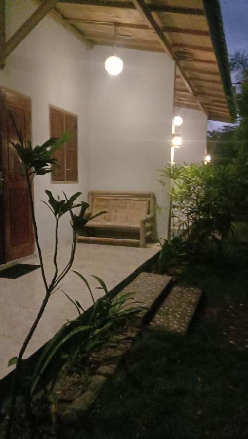 Sentul Hostel Kuta  Exteriör bild
